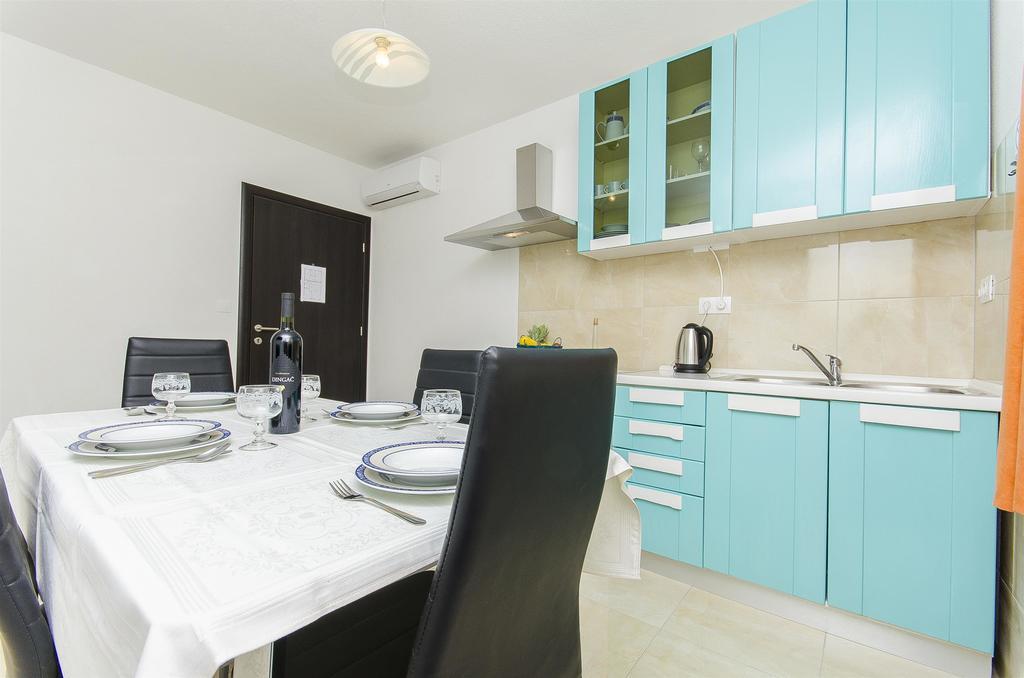 Apartments Branka Трогир Экстерьер фото