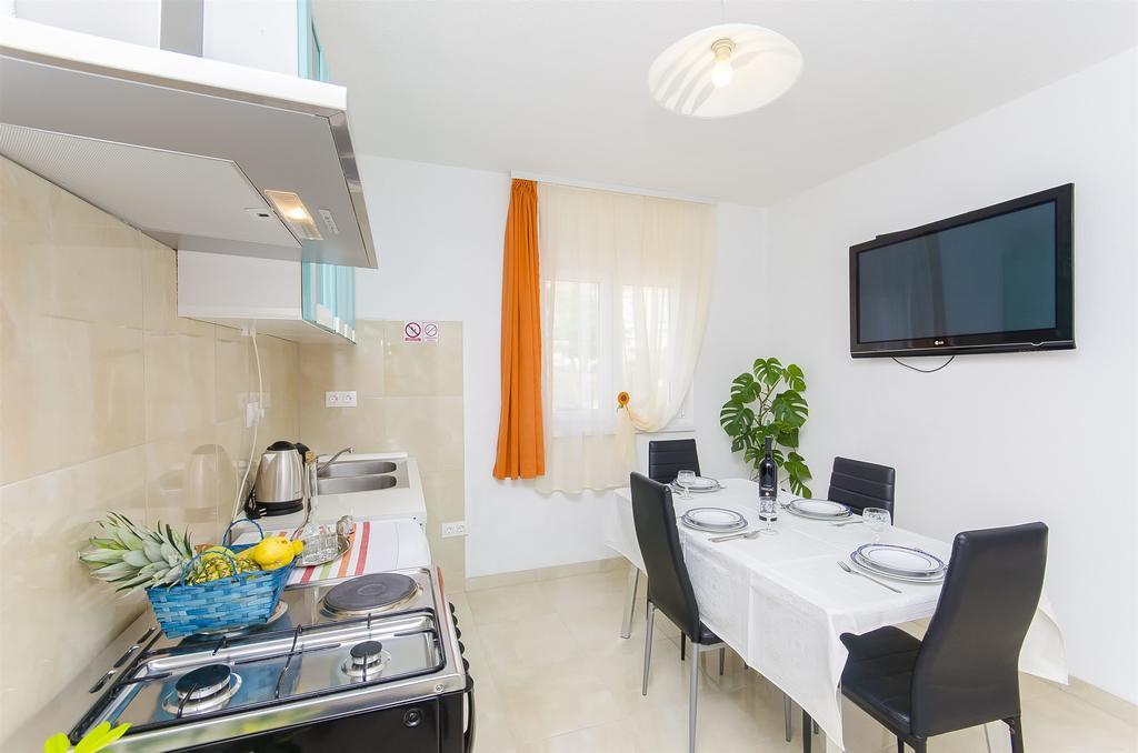 Apartments Branka Трогир Экстерьер фото